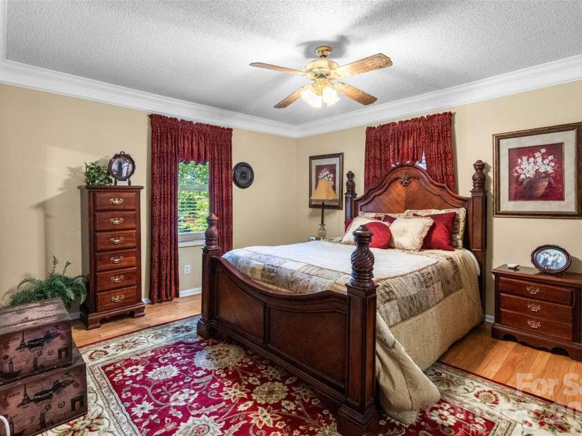 116 Live Oak Avenue, Belmont, NC 28012.  MLS# CAR4380697, YatesRealty ID 23917. 