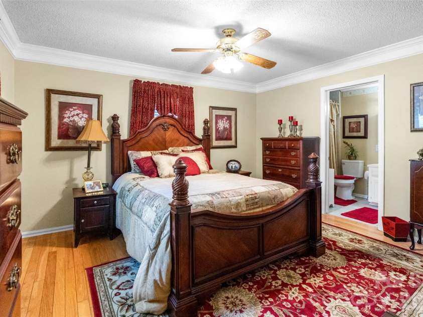 116 Live Oak Avenue, Belmont, NC 28012.  MLS# CAR4380697, YatesRealty ID 23917. 