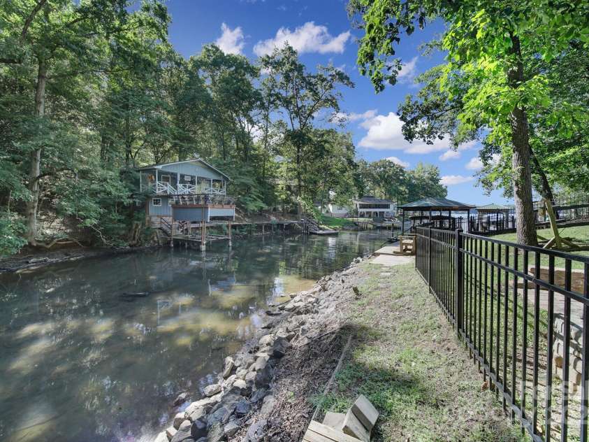 1345 Shimmer Light Circle, Rock Hill, SC 29732.  MLS# CAR4277572, YatesRealty ID 23917. 