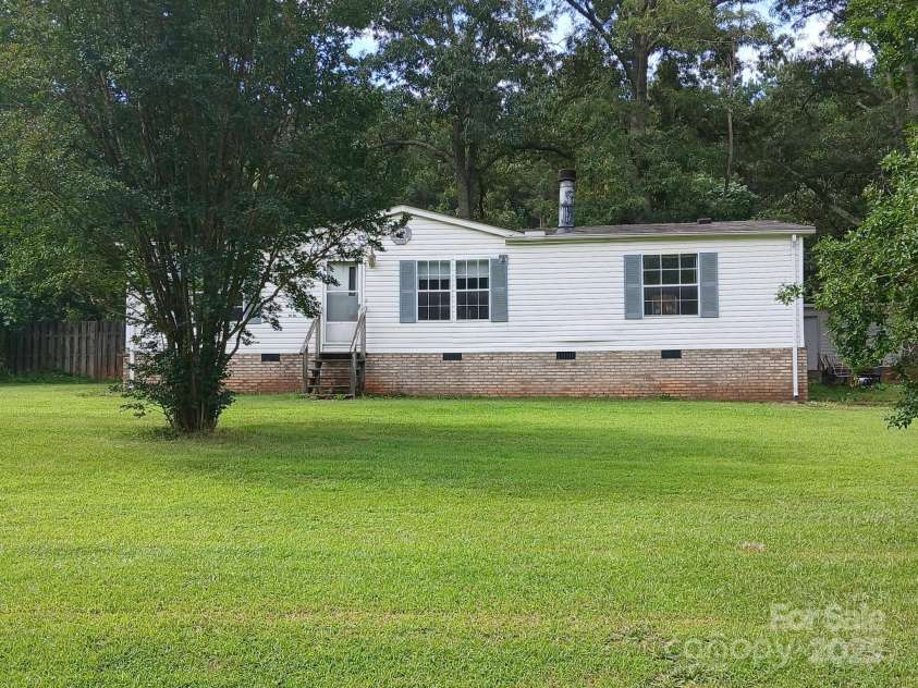 111 Crystal Creek Drive, China Grove, NC 28023.  MLS# CAR4271274, YatesRealty ID 23918. 