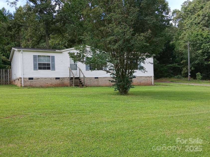 111 Crystal Creek Drive, China Grove, NC 28023.  MLS# CAR4271274, YatesRealty ID 23918. 