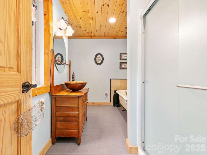 228 Continental Divide Road, Spruce Pine, NC 28777.  MLS# CAR4383055, YatesRealty ID 23919. 