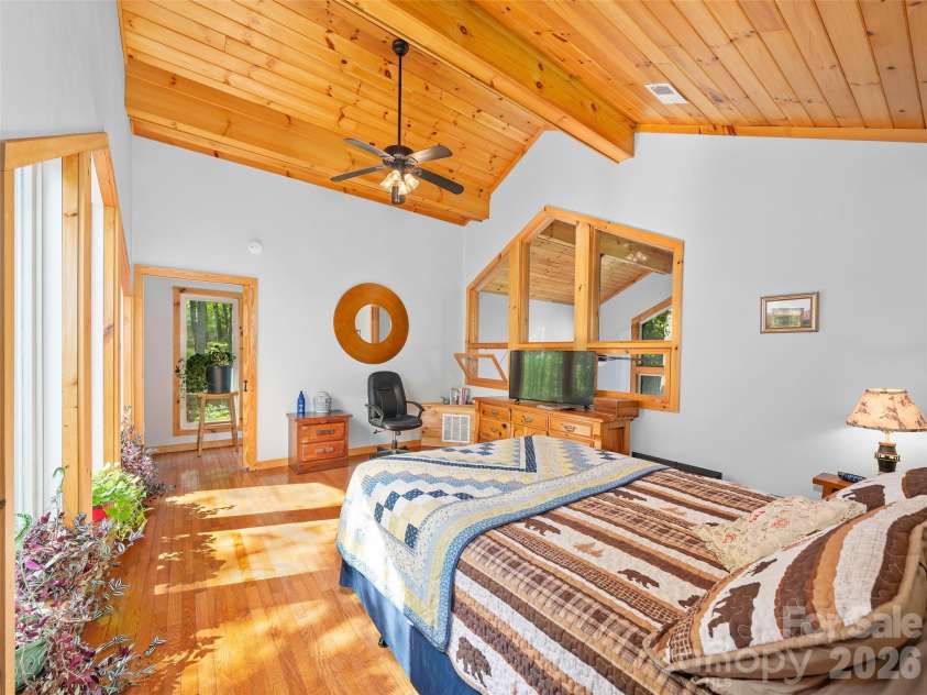228 Continental Divide Road, Spruce Pine, NC 28777.  MLS# CAR4383055, YatesRealty ID 23919. 