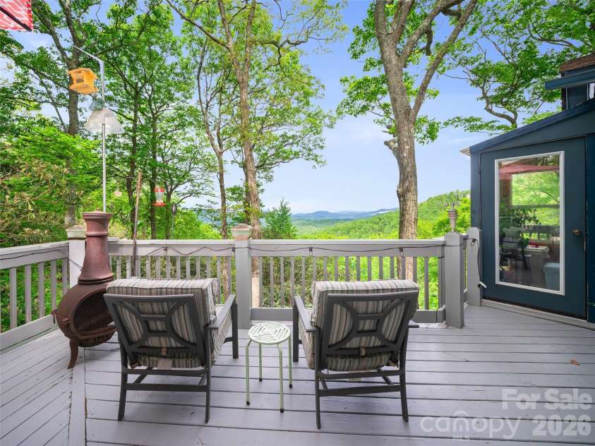 228 Continental Divide Road, Spruce Pine, NC 28777.  MLS# CAR4383055, YatesRealty ID 23919. 