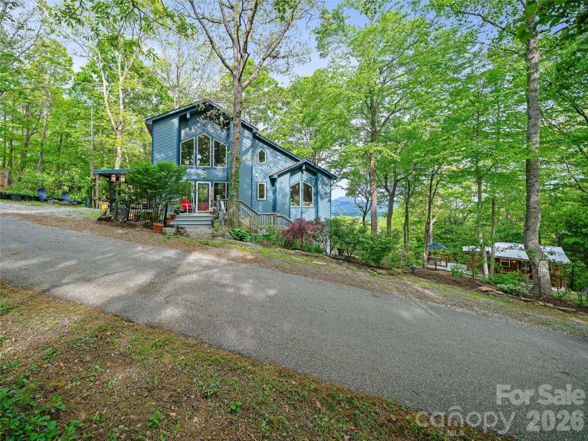 228 Continental Divide Road, Spruce Pine, NC 28777.  MLS# CAR4383055, YatesRealty ID 23919. 