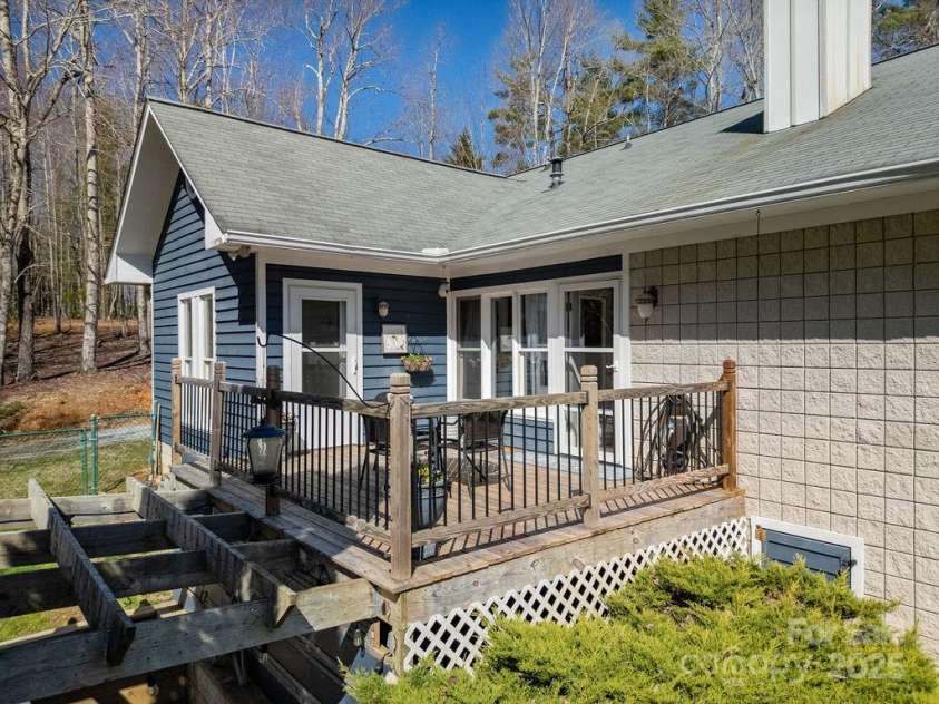 1881 Becky Mountain Road, Brevard, NC 28712.  MLS# CAR4234075, YatesRealty ID 2392. 