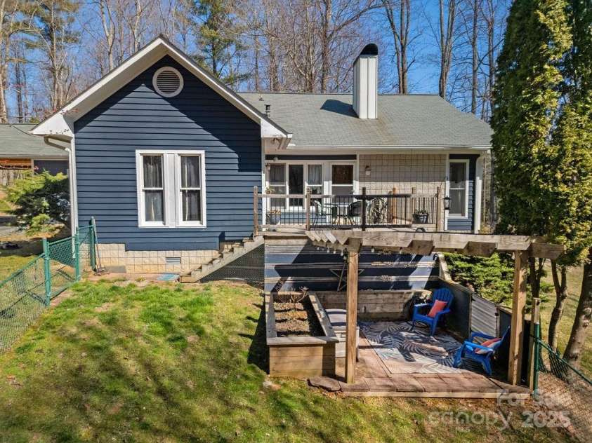 1881 Becky Mountain Road, Brevard, NC 28712.  MLS# CAR4234075, YatesRealty ID 2392. 