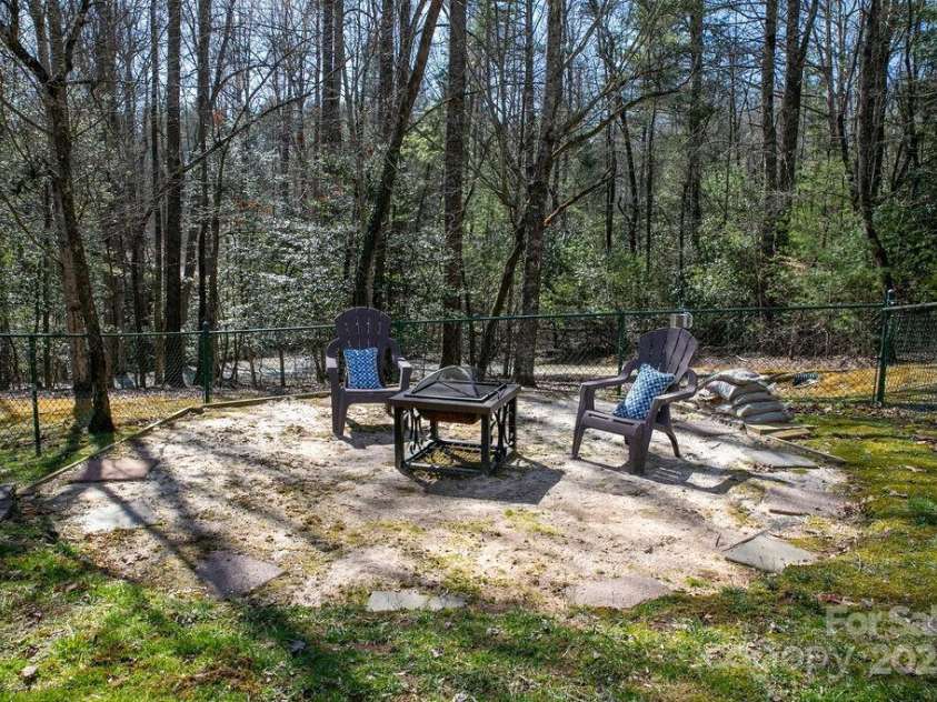 1881 Becky Mountain Road, Brevard, NC 28712.  MLS# CAR4234075, YatesRealty ID 2392. 