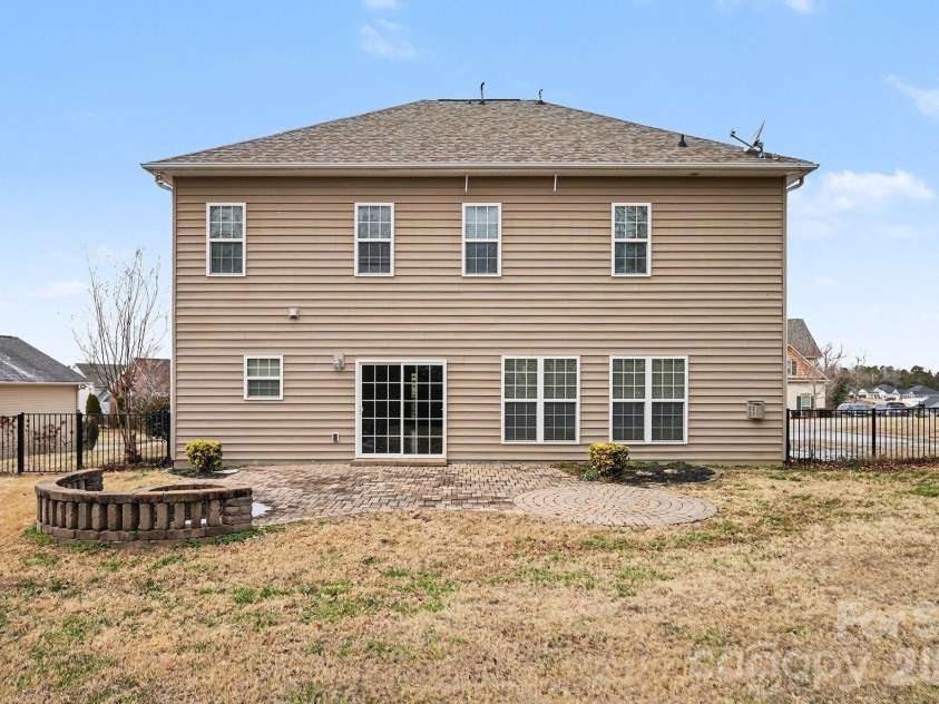 2369 Baxter Place, Concord, NC 28025.  MLS# CAR4339970, YatesRealty ID 23921. 