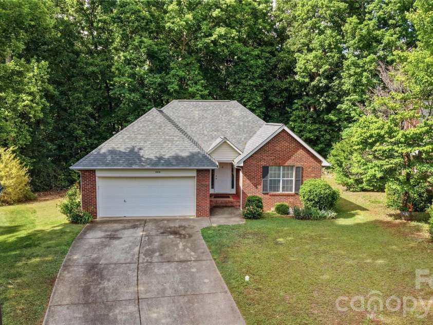 4808 Liska Court, Charlotte, NC 28227.  MLS# CAR4380017, YatesRealty ID 23921. 