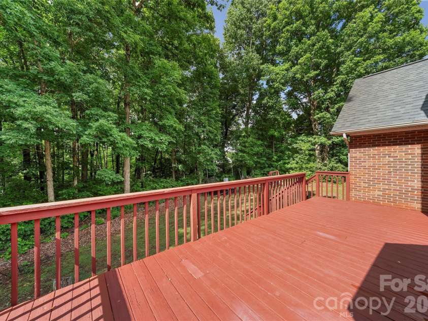 4808 Liska Court, Charlotte, NC 28227.  MLS# CAR4380017, YatesRealty ID 23921. Deck