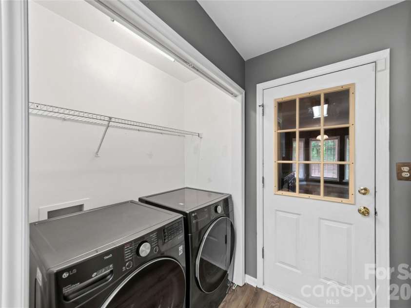 4808 Liska Court, Charlotte, NC 28227.  MLS# CAR4380017, YatesRealty ID 23921. Laundry area