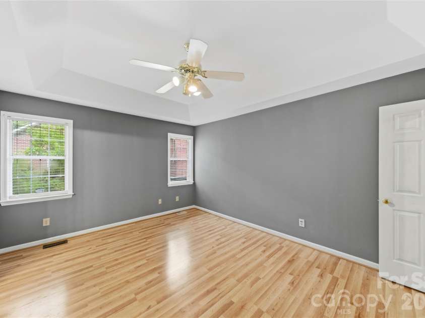 4808 Liska Court, Charlotte, NC 28227.  MLS# CAR4380017, YatesRealty ID 23921. Primary Bed 