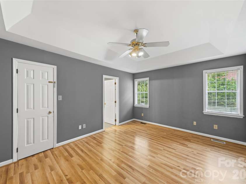 4808 Liska Court, Charlotte, NC 28227.  MLS# CAR4380017, YatesRealty ID 23921. Primary Bed