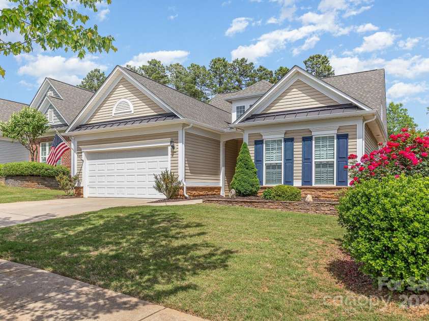 2035 Moultrie Court, Fort Mill, SC 29707.  MLS# CAR4255436, YatesRealty ID 23922. 