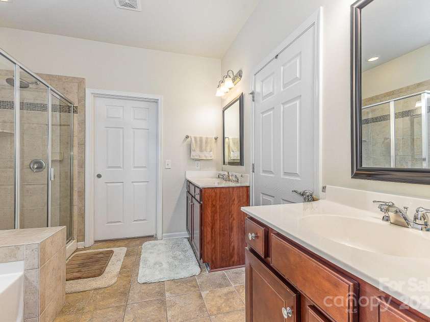 2035 Moultrie Court, Fort Mill, SC 29707.  MLS# CAR4255436, YatesRealty ID 23922. 