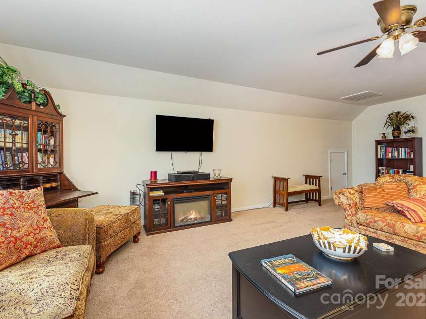 2035 Moultrie Court, Fort Mill, SC 29707.  MLS# CAR4255436, YatesRealty ID 23922. 