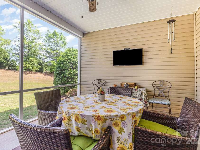 2035 Moultrie Court, Fort Mill, SC 29707.  MLS# CAR4255436, YatesRealty ID 23922. 
