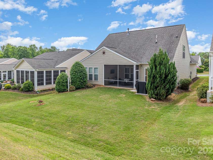 2035 Moultrie Court, Fort Mill, SC 29707.  MLS# CAR4255436, YatesRealty ID 23922. 