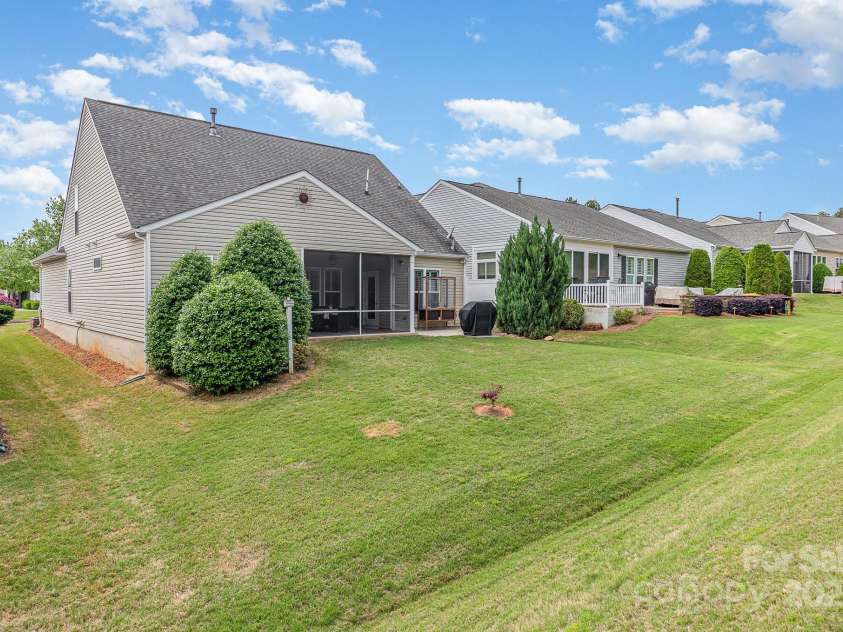 2035 Moultrie Court, Fort Mill, SC 29707.  MLS# CAR4255436, YatesRealty ID 23922. 