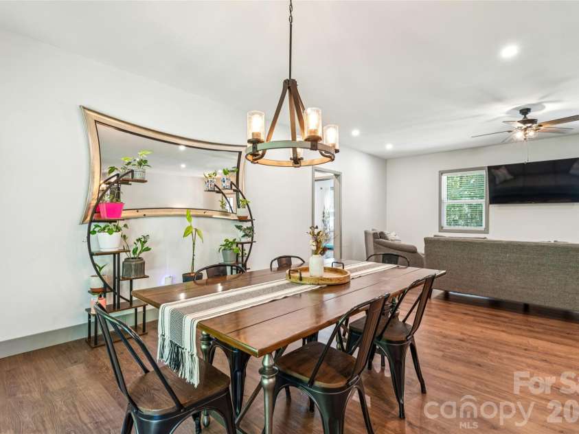 305 Robinson Avenue, Mount Holly, NC 28120.  MLS# CAR4377898, YatesRealty ID 23922. 