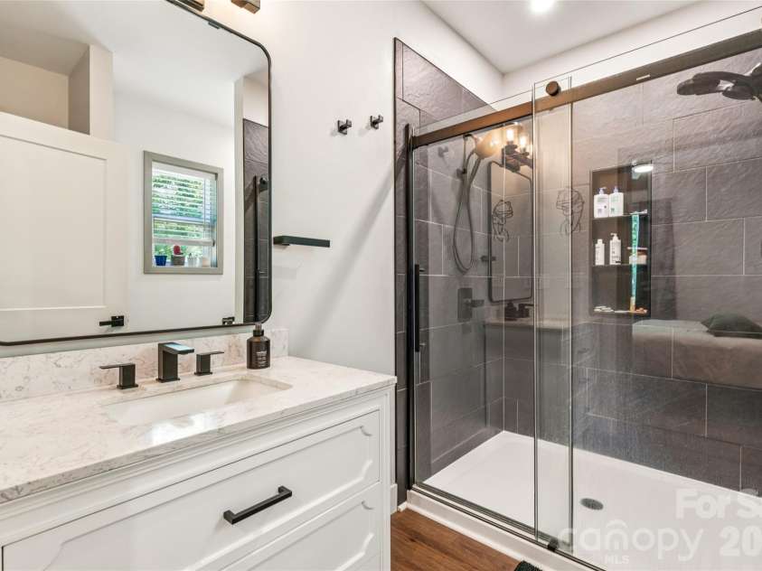 305 Robinson Avenue, Mount Holly, NC 28120.  MLS# CAR4377898, YatesRealty ID 23922. 