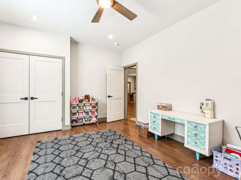 305 Robinson Avenue, Mount Holly, NC 28120.  MLS# CAR4377898, YatesRealty ID 23922. 