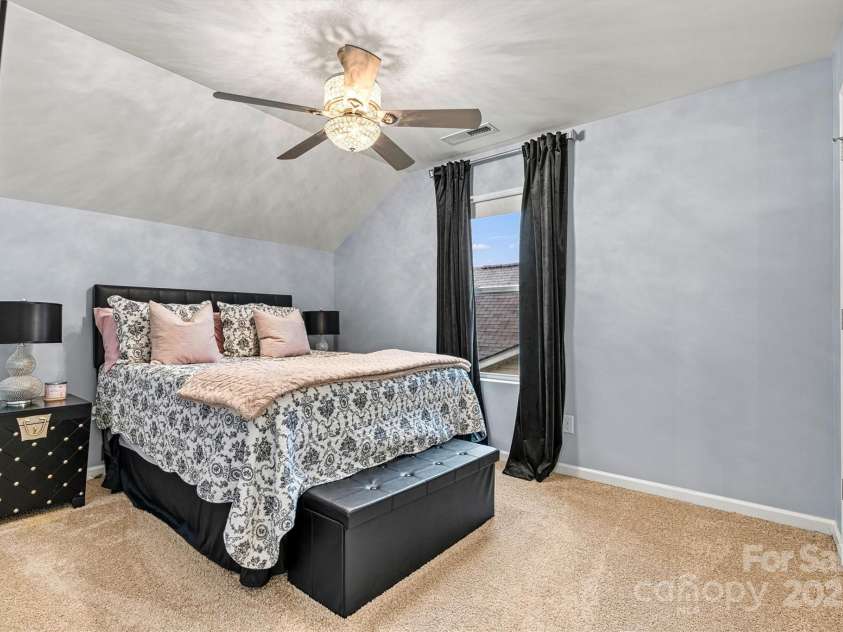 7809 Creek Park Drive, Denver, NC 28037.  MLS# CAR4266006, YatesRealty ID 23923. Bedroom # 3 on Second floor. 10'0