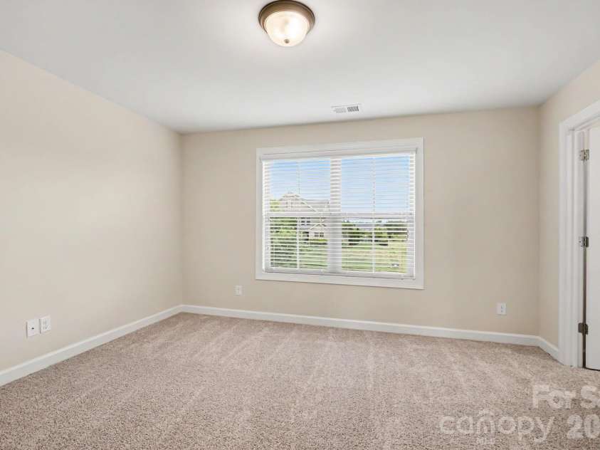 502 Alucio Court, Matthews, NC 28104.  MLS# CAR4378661, YatesRealty ID 23925. 