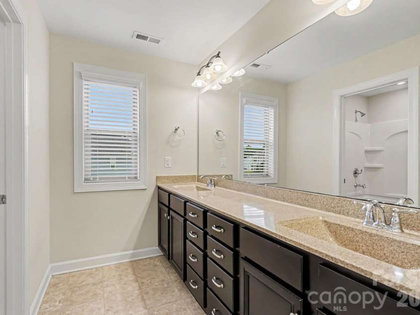 502 Alucio Court, Matthews, NC 28104.  MLS# CAR4378661, YatesRealty ID 23925. 