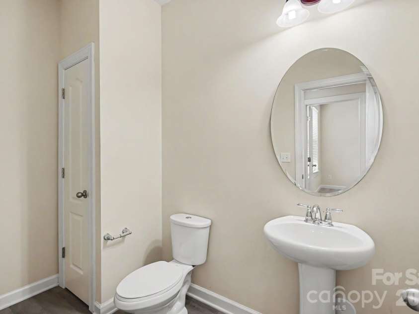 502 Alucio Court, Matthews, NC 28104.  MLS# CAR4378661, YatesRealty ID 23925. 