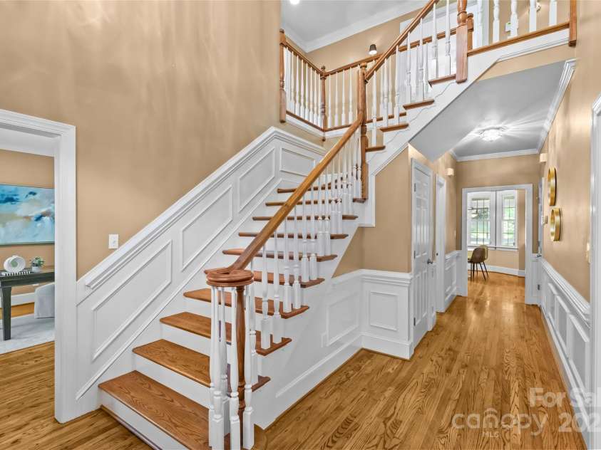 1019 Westlake Drive, Kannapolis, NC 28081.  MLS# CAR4275178, YatesRealty ID 23926. Entry