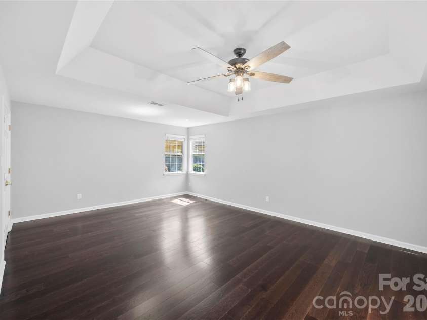 10449 Quiet Bay Court, Charlotte, NC 28278.  MLS# CAR4382877, YatesRealty ID 23926. 