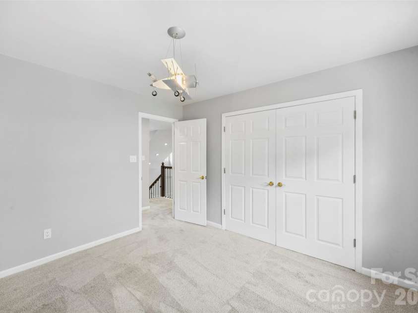 10449 Quiet Bay Court, Charlotte, NC 28278.  MLS# CAR4382877, YatesRealty ID 23926. 