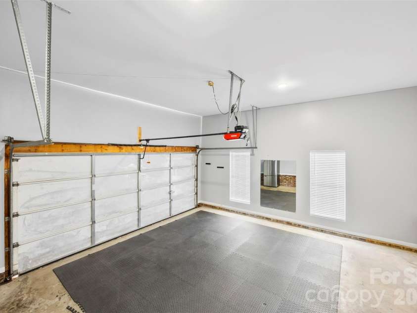 10449 Quiet Bay Court, Charlotte, NC 28278.  MLS# CAR4382877, YatesRealty ID 23926. 