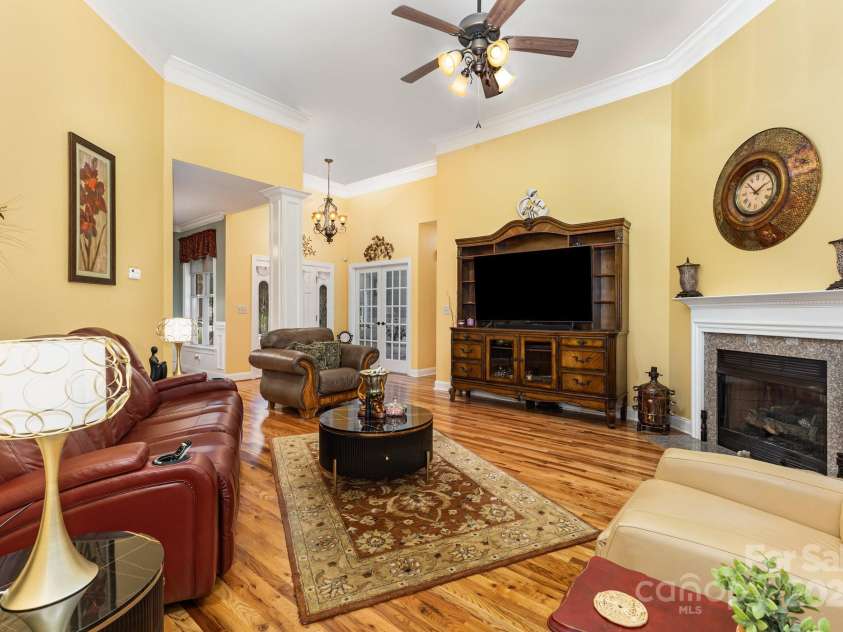 1589 Essex Hall Drive, Rock Hill, SC 29730.  MLS# CAR4289626, YatesRealty ID 23927. 