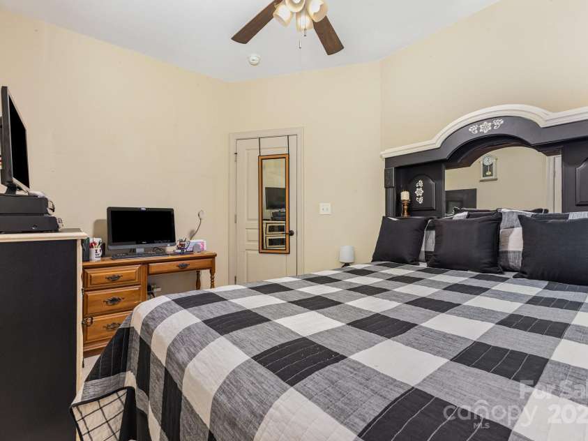 1589 Essex Hall Drive, Rock Hill, SC 29730.  MLS# CAR4289626, YatesRealty ID 23927. 