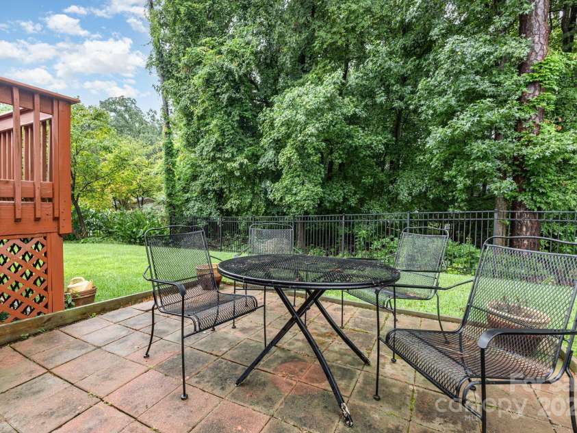 1589 Essex Hall Drive, Rock Hill, SC 29730.  MLS# CAR4289626, YatesRealty ID 23927. 
