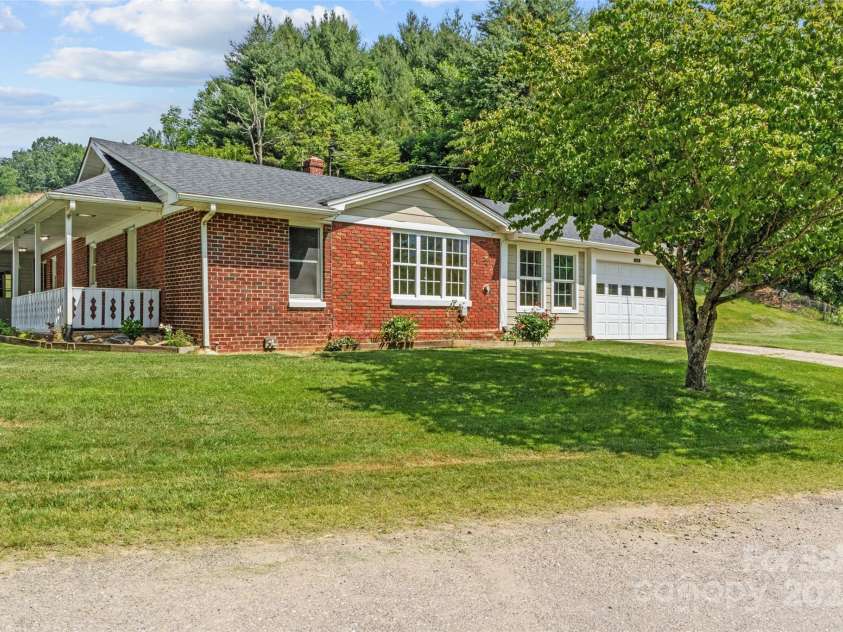 244 Carl Fox Road, Burnsville, NC 28714.  MLS# CAR4271259, YatesRealty ID 23928. 