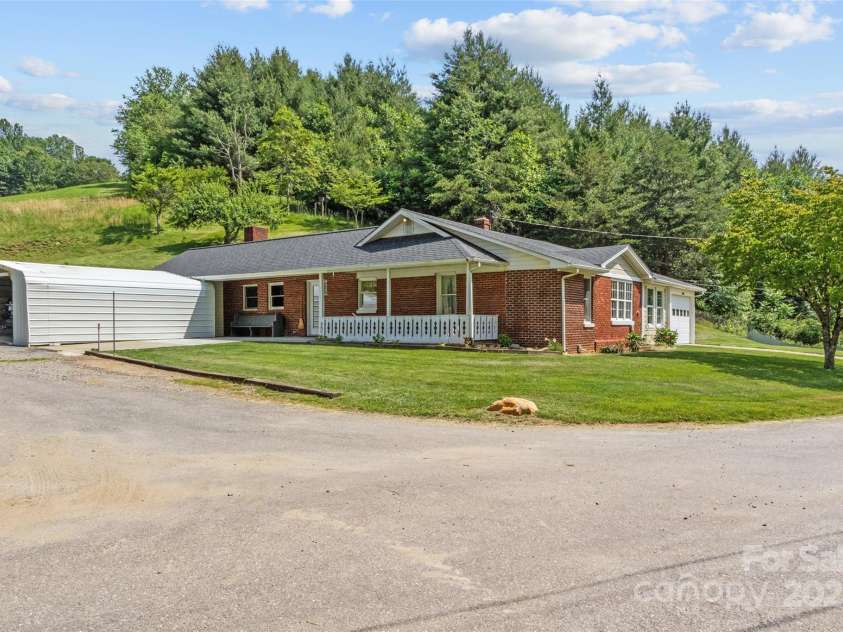 244 Carl Fox Road, Burnsville, NC 28714.  MLS# CAR4271259, YatesRealty ID 23928. 