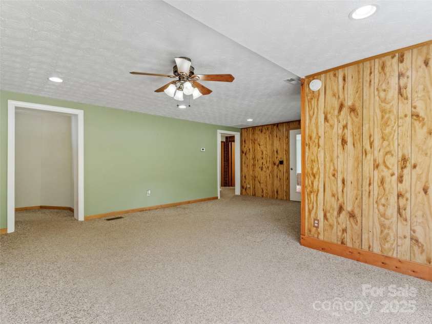 244 Carl Fox Road, Burnsville, NC 28714.  MLS# CAR4271259, YatesRealty ID 23928. 