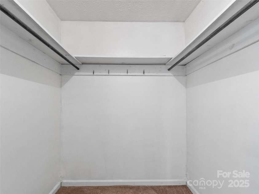 244 Carl Fox Road, Burnsville, NC 28714.  MLS# CAR4271259, YatesRealty ID 23928. 