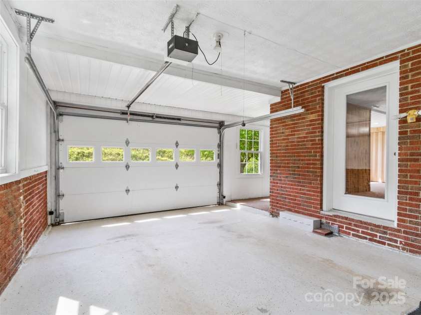 244 Carl Fox Road, Burnsville, NC 28714.  MLS# CAR4271259, YatesRealty ID 23928. Garage