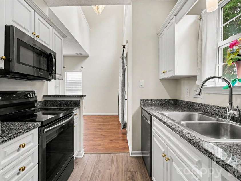 12548 Panthersville Drive, Charlotte, NC 28269.  MLS# CAR4365754, YatesRealty ID 23929. 