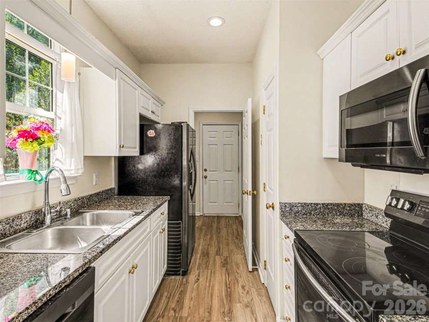 12548 Panthersville Drive, Charlotte, NC 28269.  MLS# CAR4365754, YatesRealty ID 23929. 