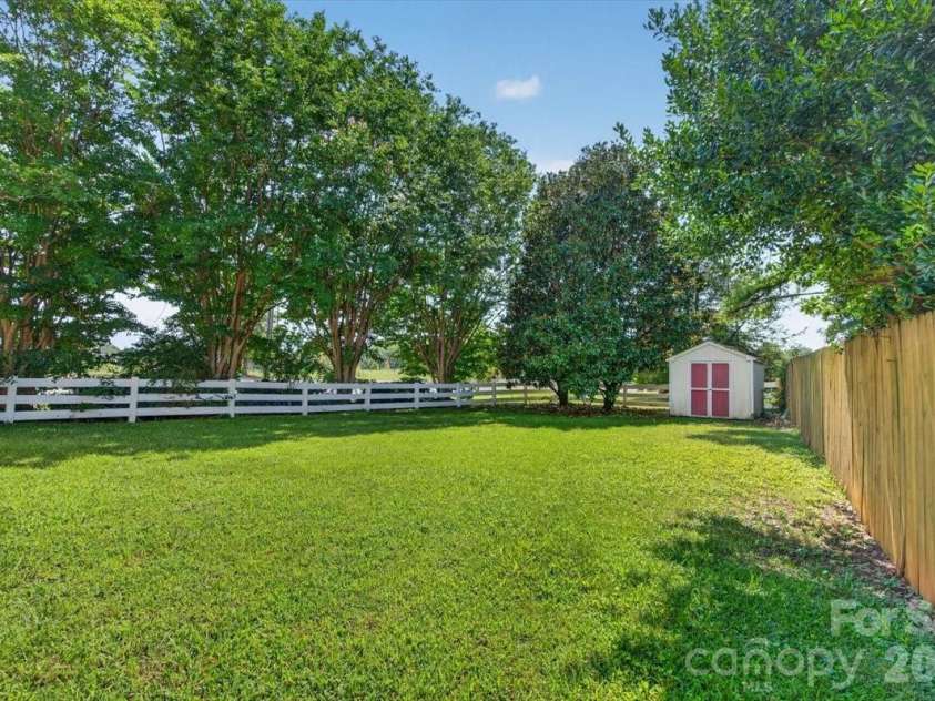 12548 Panthersville Drive, Charlotte, NC 28269.  MLS# CAR4420220, YatesRealty ID 23929. 