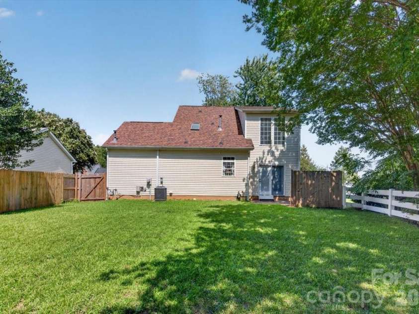 12548 Panthersville Drive, Charlotte, NC 28269.  MLS# CAR4420220, YatesRealty ID 23929. 