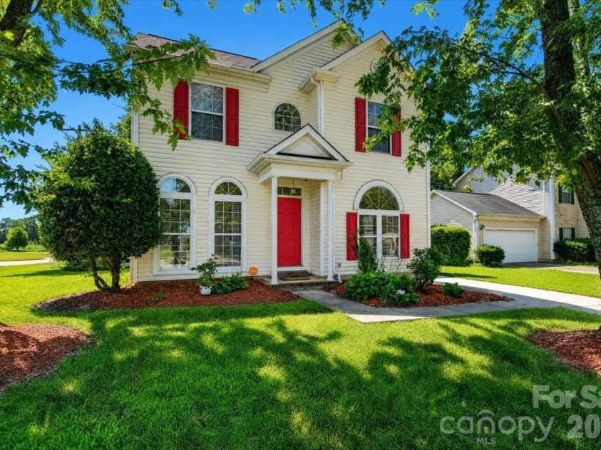 12548 Panthersville Drive, Charlotte, NC 28269.  MLS# CAR4420220, YatesRealty ID 23929. 