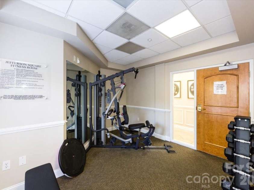 415 Church Street, Charlotte, NC 28202.  MLS# CAR4349165, YatesRealty ID 2393. 