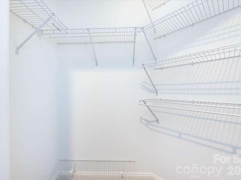 415 Church Street, Charlotte, NC 28202.  MLS# CAR4349165, YatesRealty ID 2393. 